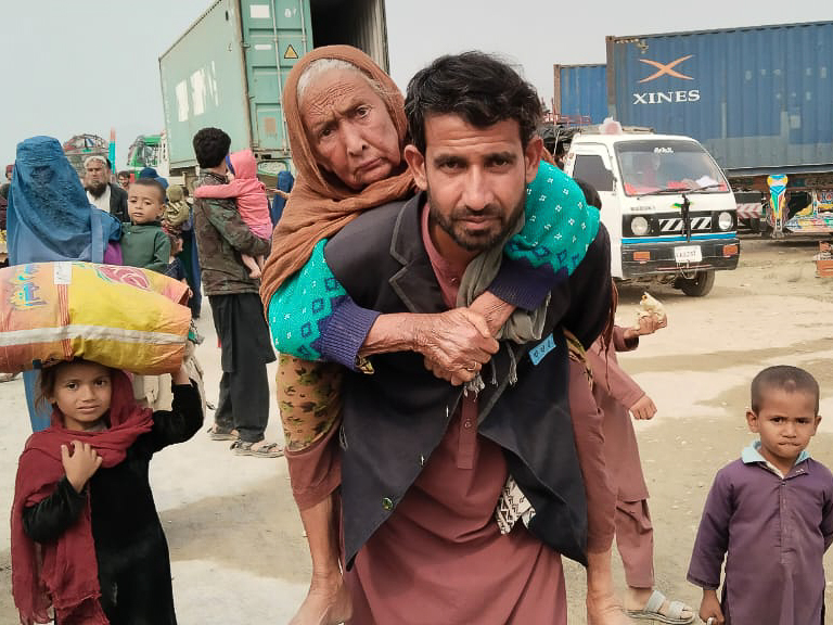 Afghans deportation Pakistan